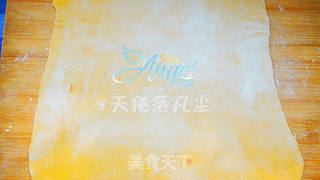【炸酱面,花样做】——笑脸南瓜炸酱面的做法步骤:3