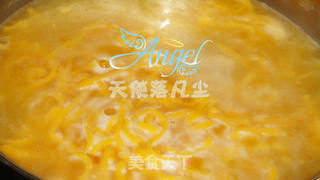 【炸酱面,花样做】——笑脸南瓜炸酱面的做法步骤:5