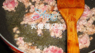 【炸酱面,花样做】——笑脸南瓜炸酱面的做法步骤:6