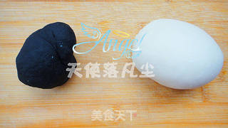 【炸酱面,花样做】——熊猫香菇炸酱面的做法步骤:2