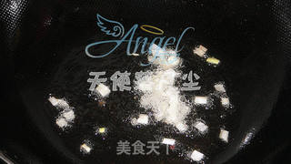 【炸酱面,花样做】——熊猫香菇炸酱面的做法步骤:8
