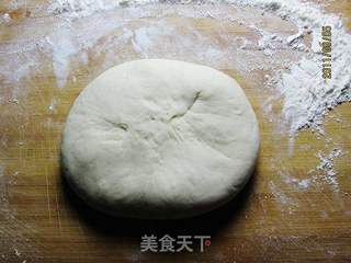 千层花卷的做法步骤:2