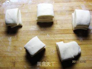 千层花卷的做法步骤:6