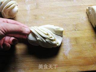 千层花卷的做法步骤:8