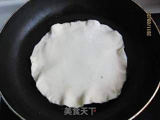 韭菜鸡蛋灌饼的做法步骤:9