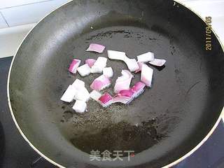 香菇洋葱孜然炒饼的做法步骤：3