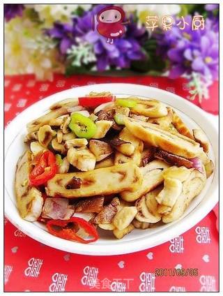 香菇洋葱孜然炒饼的做法步骤：9