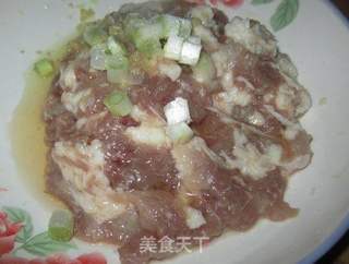 香香酱茄子的做法步骤:2