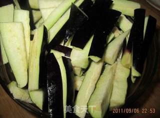 香香酱茄子的做法步骤:3