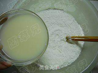 包菜鲜肉水煎包的做法步骤:3