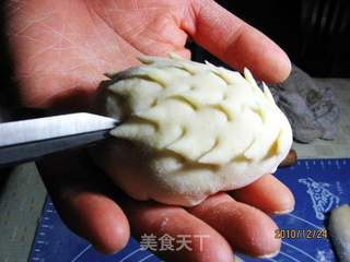 刺猬蜜豆包的做法步骤:8