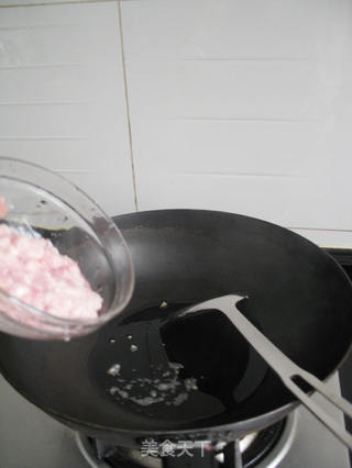 番茄肉酱拌面的做法步骤:5