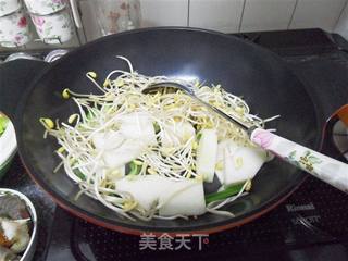 主妇版韩式海鲜汤的做法步骤:3