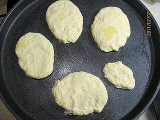 豆渣玉米烀饼的做法步骤:4