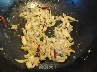 洋葱炒豆丹的做法步骤：5
