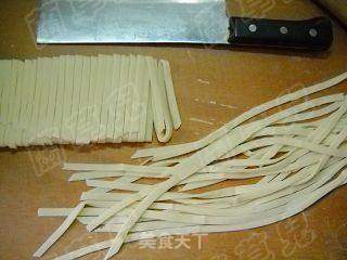 青椒酱肉丝鸡蛋面的做法步骤:13