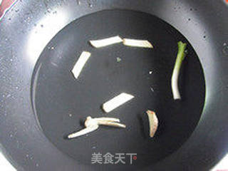 健脾开胃—莲藕排骨汤的做法步骤:2