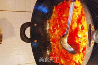 飨入“绯绯”——番茄排骨炖莲藕的做法步骤:2