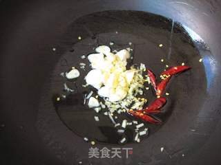 味道劲爆—韩国辣煮鸡的做法步骤:3