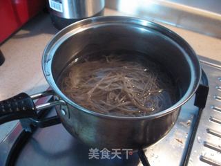 酸辣粉儿的做法步骤:2