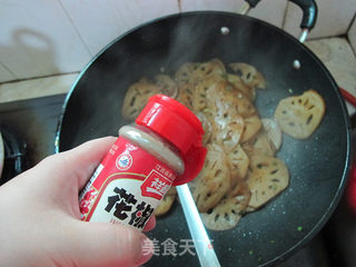 葱爆藕片的做法步骤:8