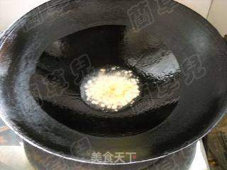 酸菜酱鱼丁面的做法步骤:4