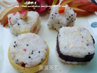 【花样寿司】----水果寿司饭团的做法步骤:12