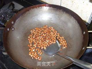 下酒好菜-----油炸花生米的做法步骤:6
