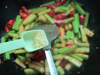 南昌风味炒瓠子皮的做法步骤:8