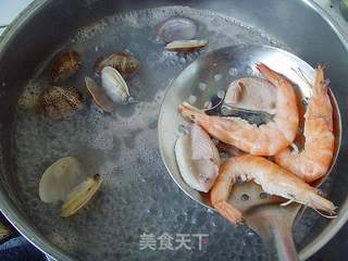 泰式海鲜面的做法步骤:4