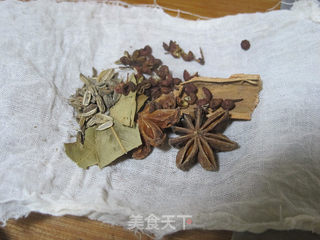 孜然卤香排骨的做法步骤:2