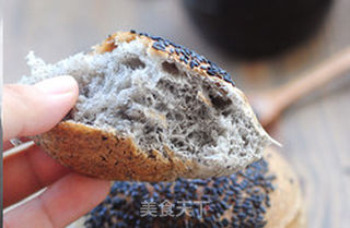 【黑芝麻餐包】的做法步骤:11