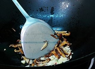 港式番茄牛肉面的做法步骤:3