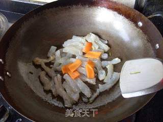 美容菜-----口蘑腐竹炒蹄筋的做法步骤:9
