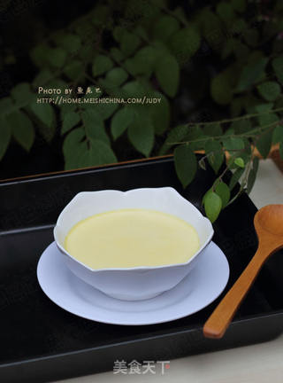 就像小孩子皮肤一样嫩滑----牛奶炖鸡蛋的做法步骤:7