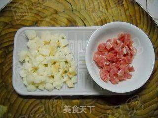 莲藕猪肉粥的做法步骤:2