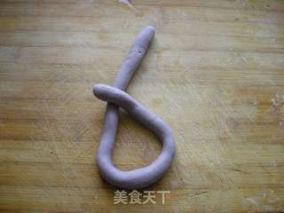 紫薯肉松麻花卷的做法步骤：7
