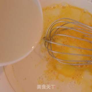 原来豆腐也可以自己做---------自制健康香菇豆腐的做法步骤：4