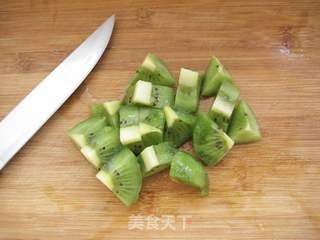 祛斑美白—冰糖银耳奇异果的做法步骤:2