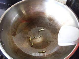 益智补钙----金针菇昂公鱼奶汤的做法步骤:5