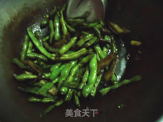 翅尖烧豆角的做法步骤：7