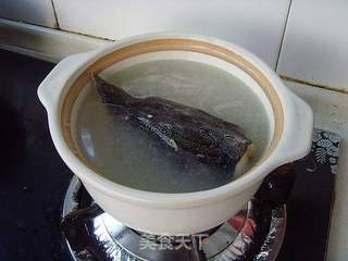 鲟鱼头汤的做法步骤:5
