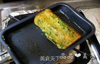 三叶鸡蛋卷的做法步骤:11
