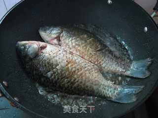 吉庆红烧鱼的做法步骤:5