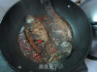吉庆红烧鱼的做法步骤:11