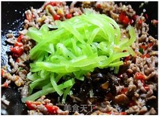 鱼香肉丝的做法步骤:6
