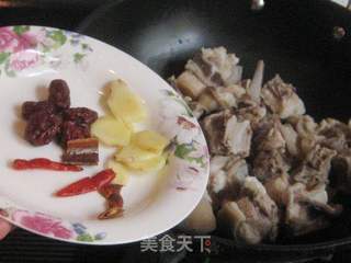 红烧羊肉的做法步骤:3