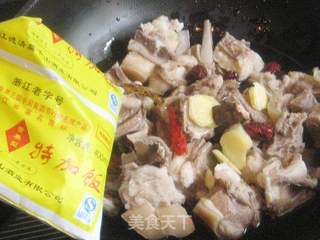 红烧羊肉的做法步骤:4
