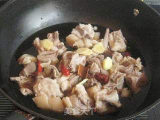 红烧羊肉的做法步骤:5