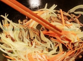 港式炒桂花翅的做法步骤:5